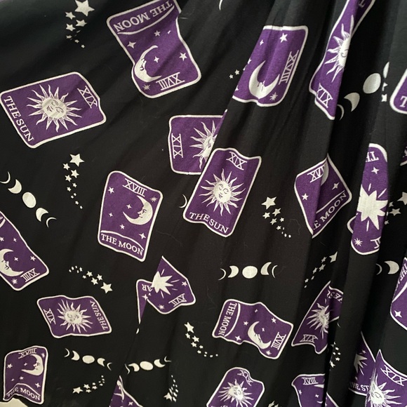 Black and purple tarot card midi dress - Picture 3 of 5